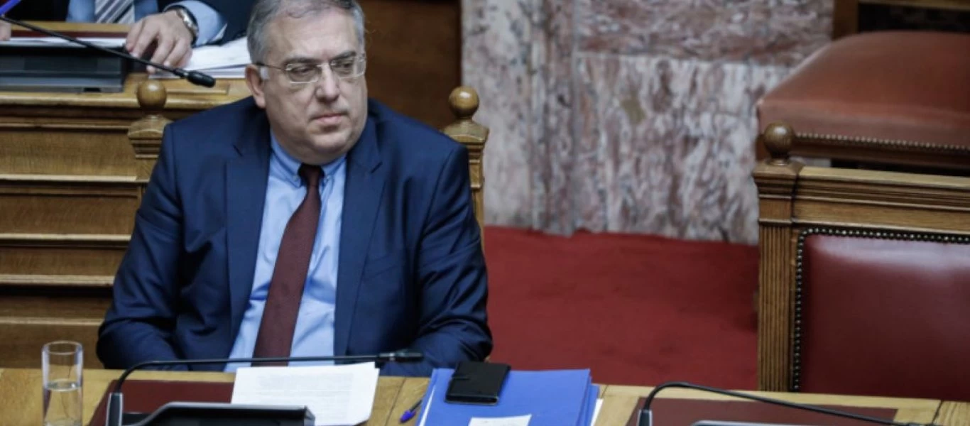 Τ. Θεοδωρικάκος: Οι δύο επιλογές για τους εργαζόμενους γονείς στο δημόσιο